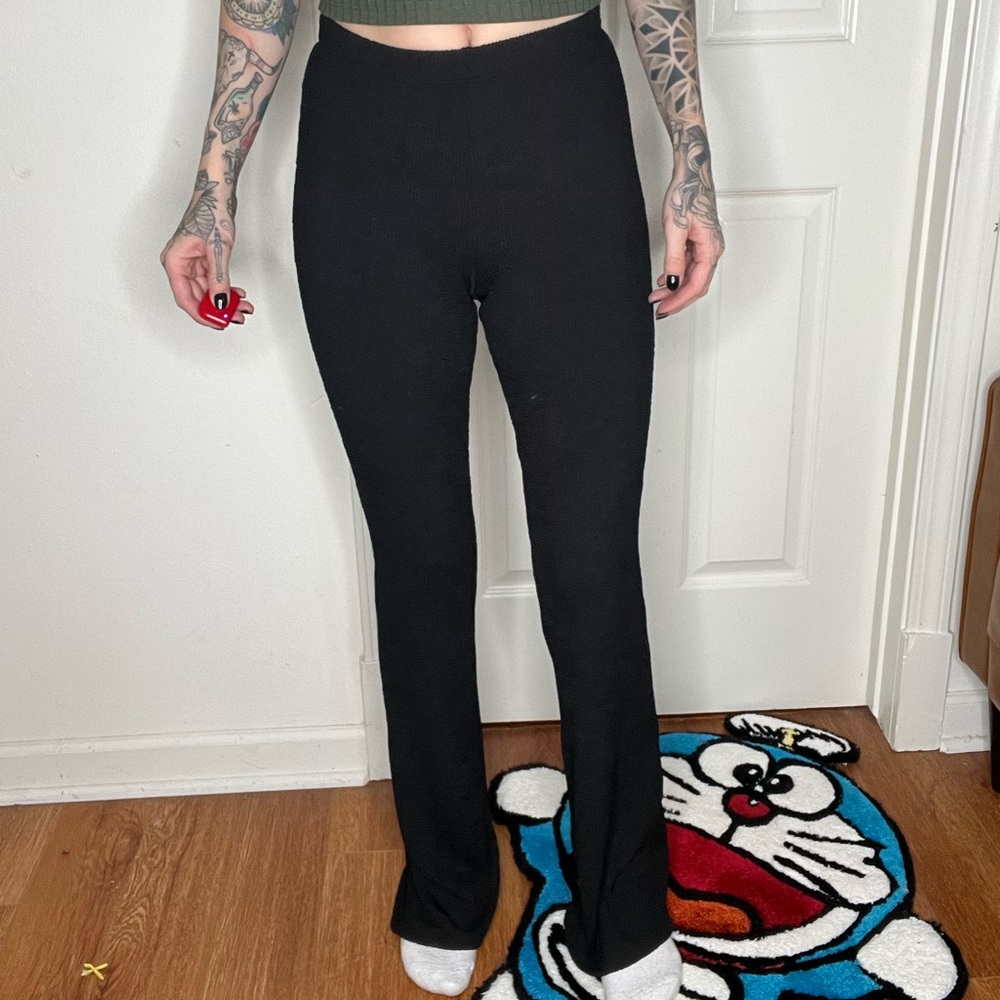 Ribbed flare yoga pants